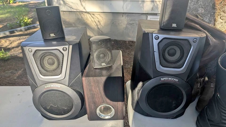 JBL and Super Woofer Speaker Set