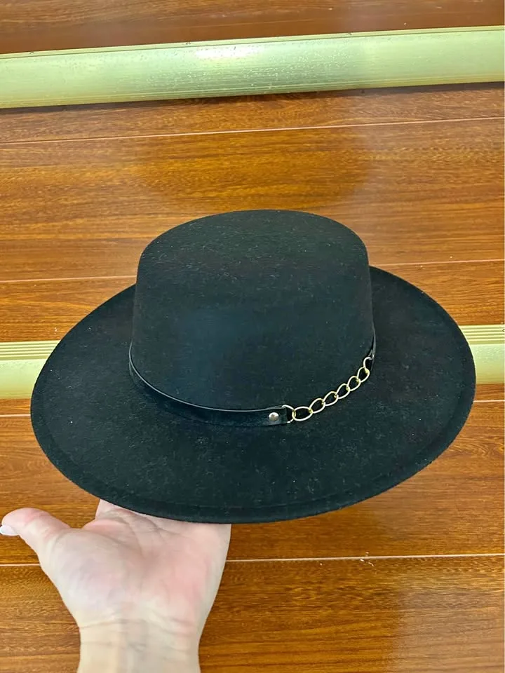 Women’s Suede Hat thumbnail