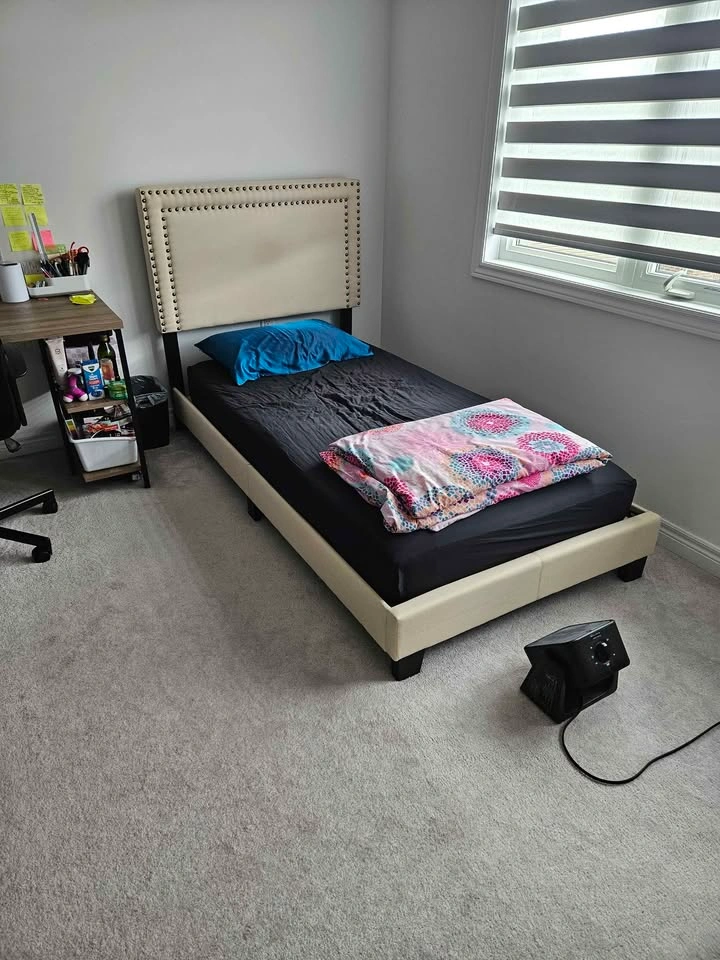 Twin size & queen sized bed - photo 2