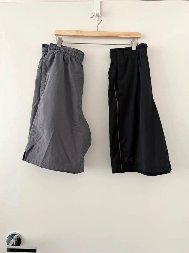 Mens Small Under Armour Shorts