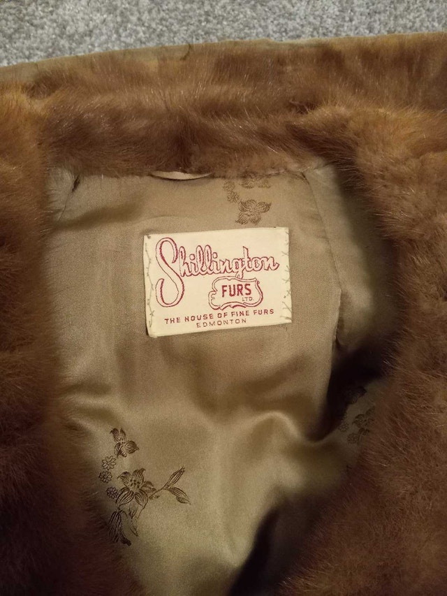 Mink Fur Coat (Shillington). Fits medium - photo 3