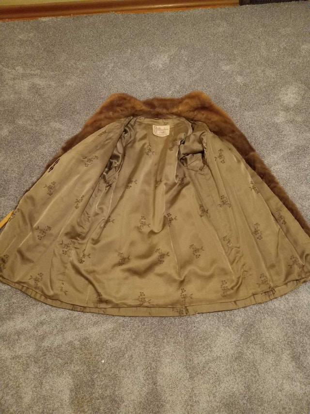 Mink Fur Coat (Shillington). Fits medium - photo 4