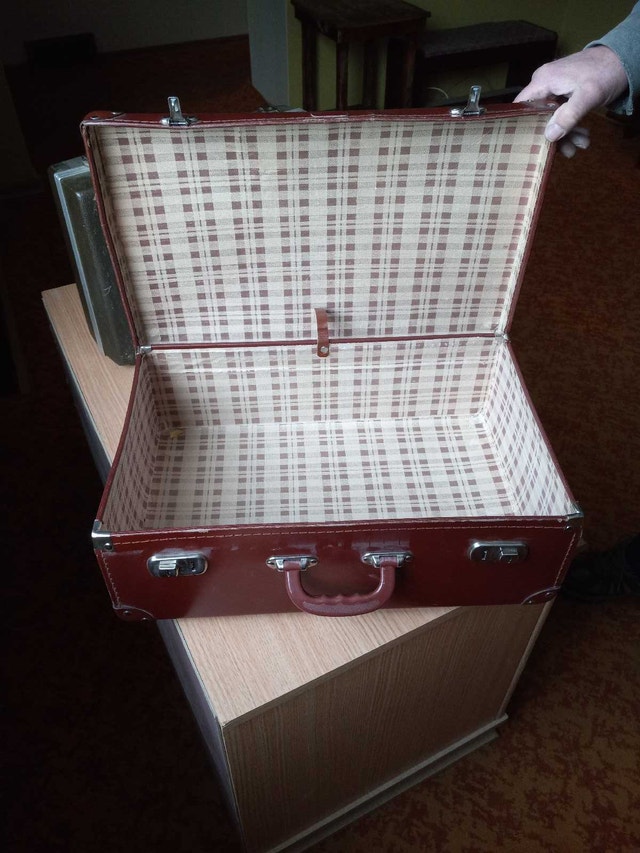 1940's Pioneer Luggage Travel Suitcase - photo 2