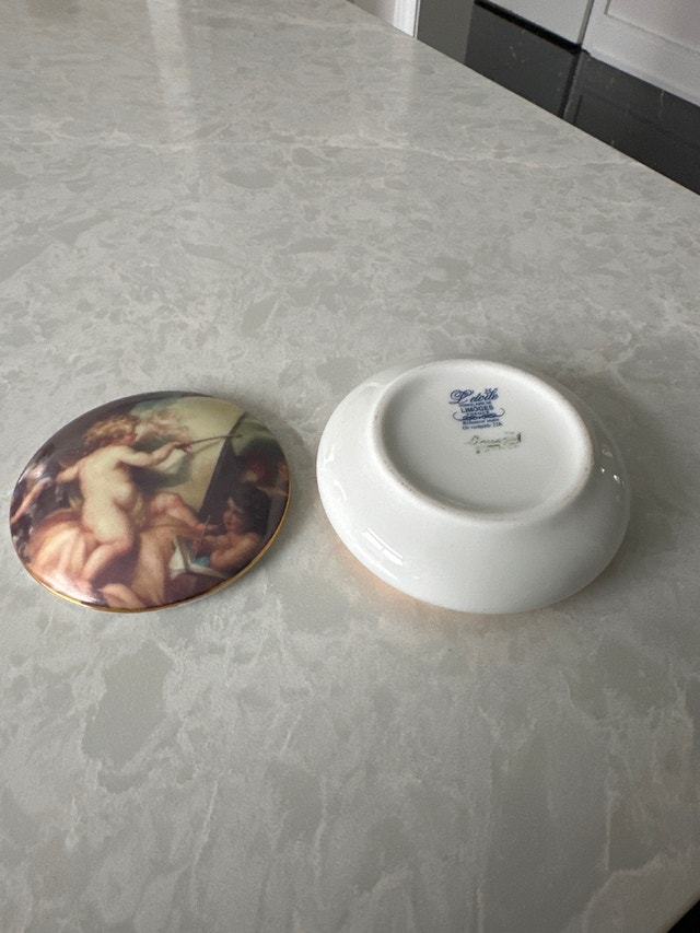 L'Étoile Limoges vintage porcelain trinket box. 22K gold. France - photo 5