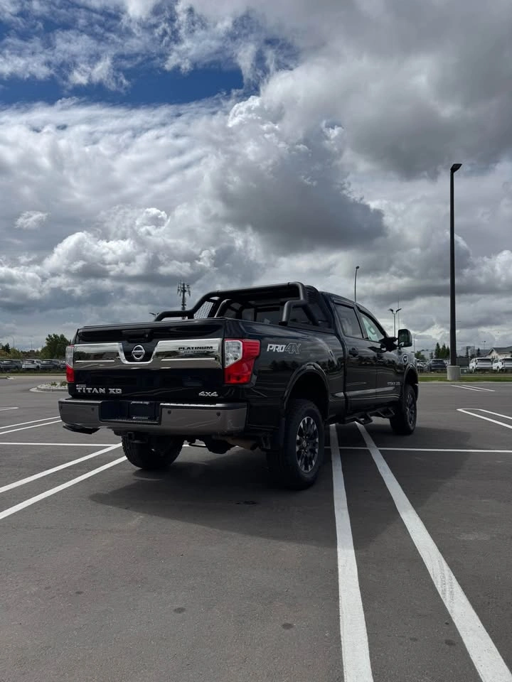 2018 Nissan Titan - photo 4