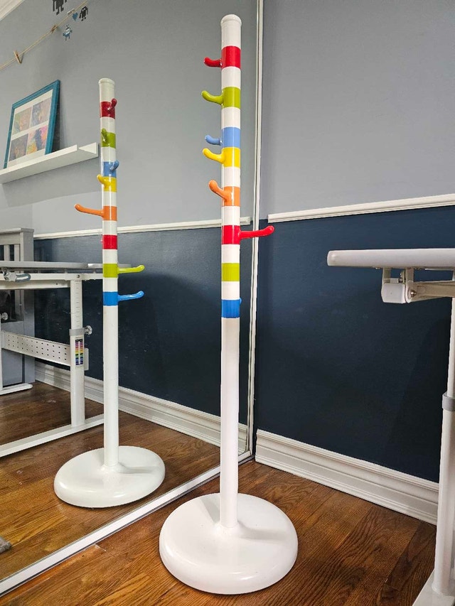 IKEA KROKIG Kids Coat Stand — White/Multicolour, Like new