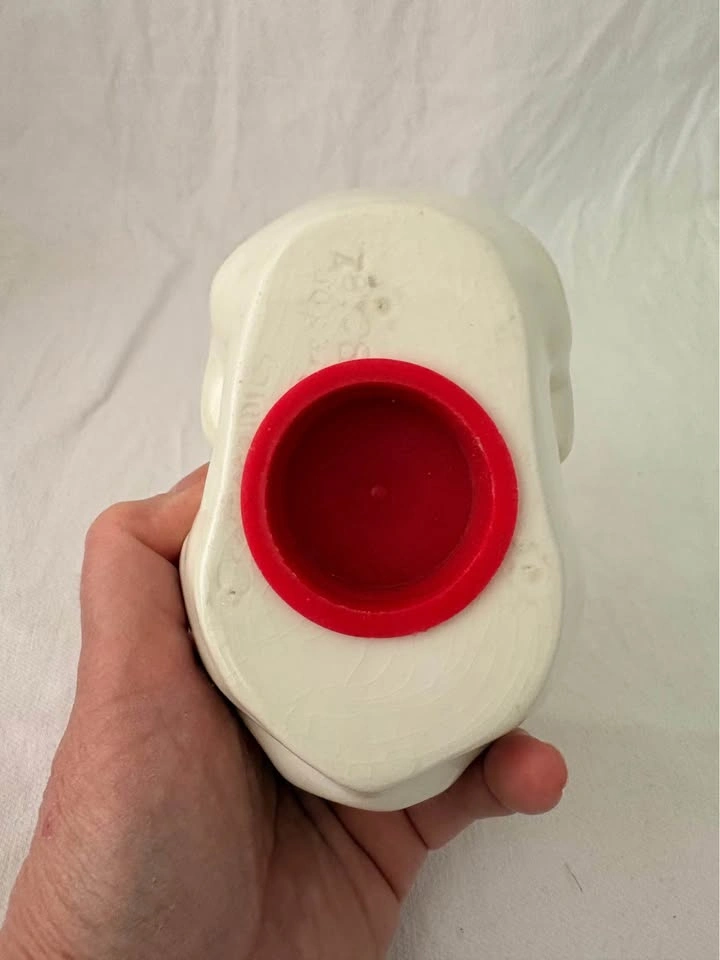 Vintage Ceramic Polar Bear Baking Soda Holder - photo 3