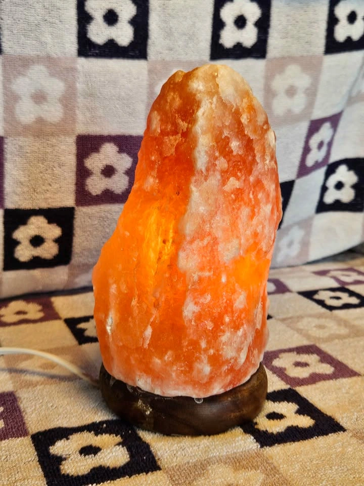 Himalayan Rock Salt Lamp - photo 2