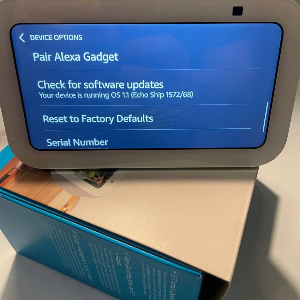 Echo Show 5 2nd & 3rd Gen Bundle - photo 4
