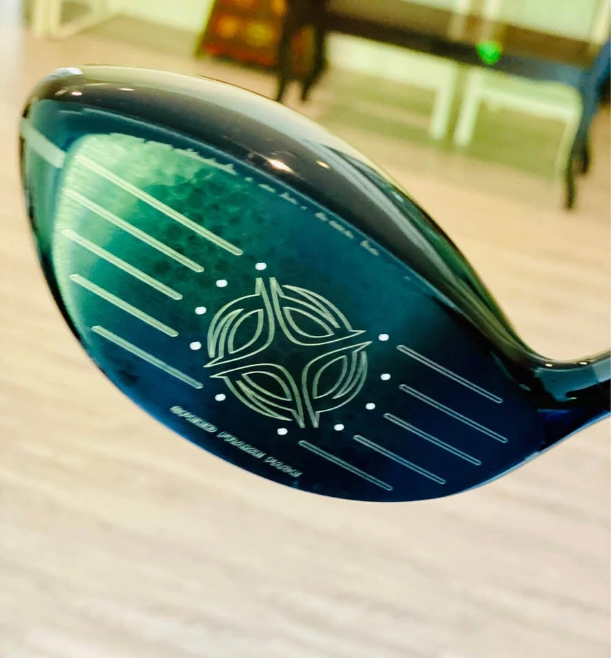Callaway RAZR X Driver & TaylorMade R5 XL Fairway Wood - photo 2