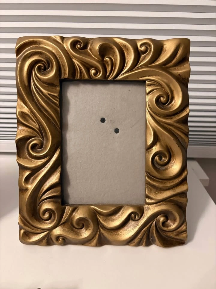 Set of 3 Gold Ornate Picture Frames and Mirror - photo 3