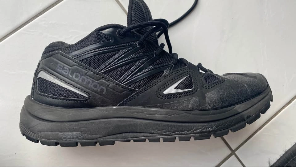 Salomon Odyssey shoes unisex M-6 W-7 - $75 OBO - photo 3