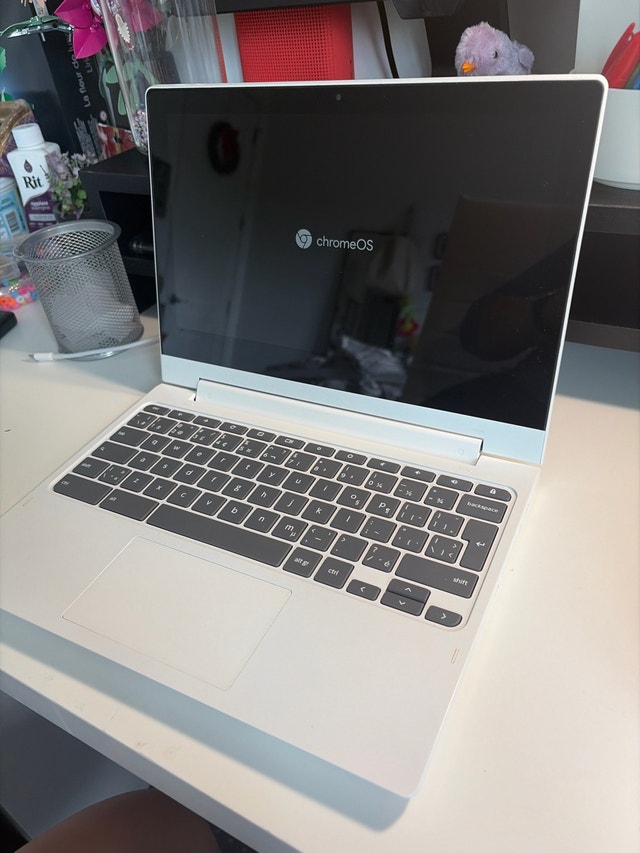 Chromebook - photo 2