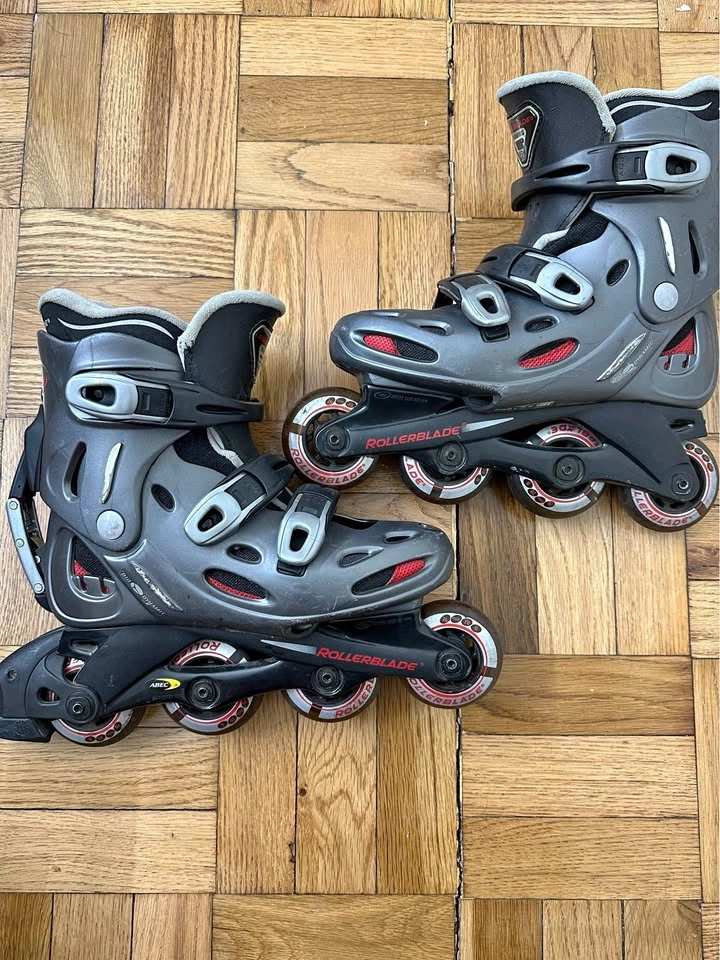 Vintage Women’s Rollerblade Bio Dynamic Inline Skates (Grey / Re