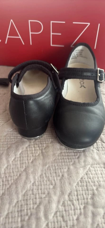 Capezio Black Mary Jane 3800C Tap Shoes kids size 11.5 - photo 3