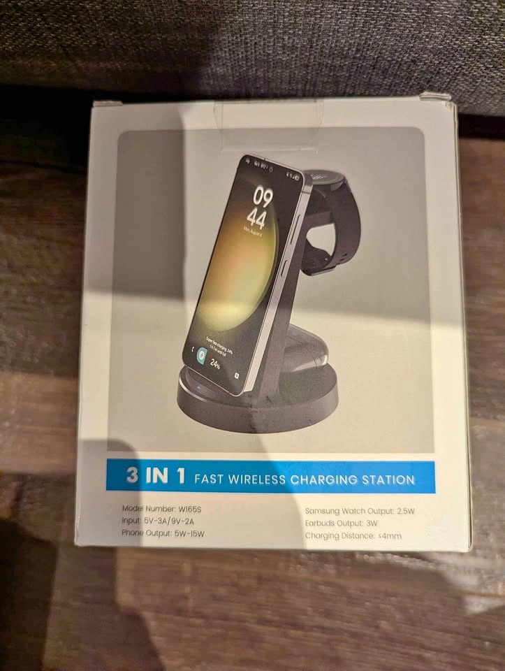 3 in 1 Qi Wireless Phone and Watch Charger - new