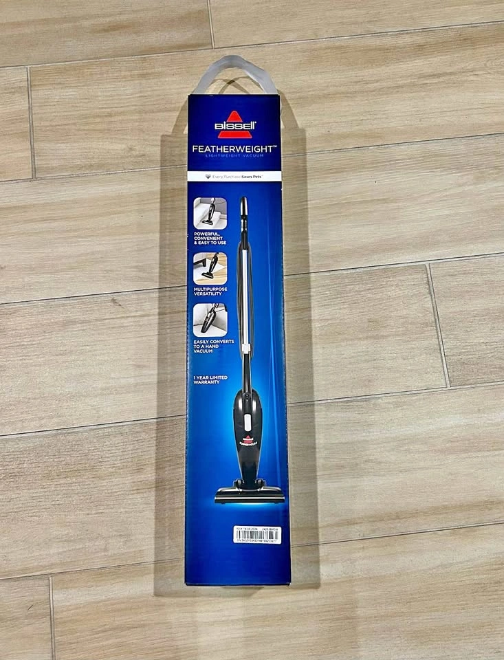 BISSELL - FeatherWeight Lightweight vacuum