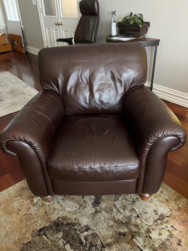 Loveseat & 2 Chairs