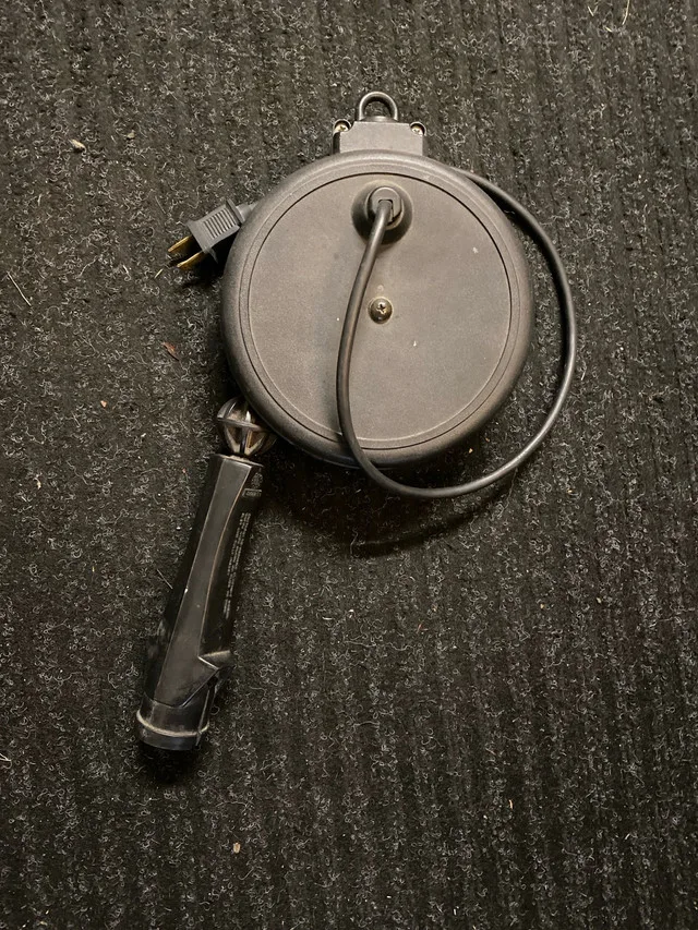 Noma Retractable Trouble Light image indicator(2)