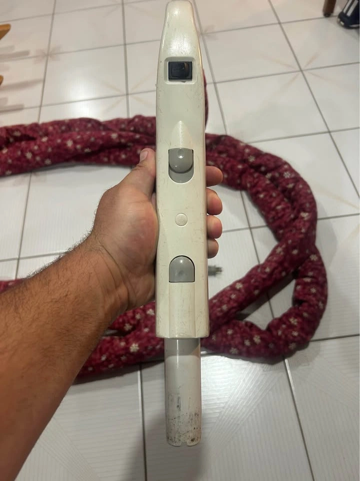 Electrolux Central Vacuum Hose and Power Head - photo 2
