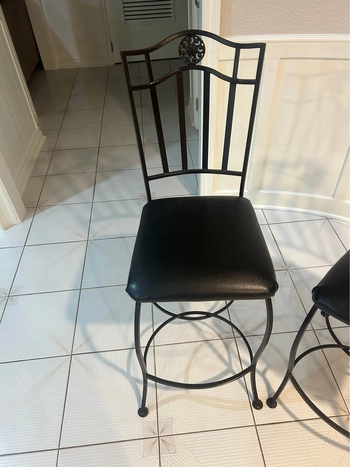 Set of 2 Metal Bar Stools - photo 2