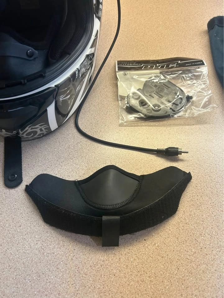 HJC snowmobile Helmet with Accessories - photo 4