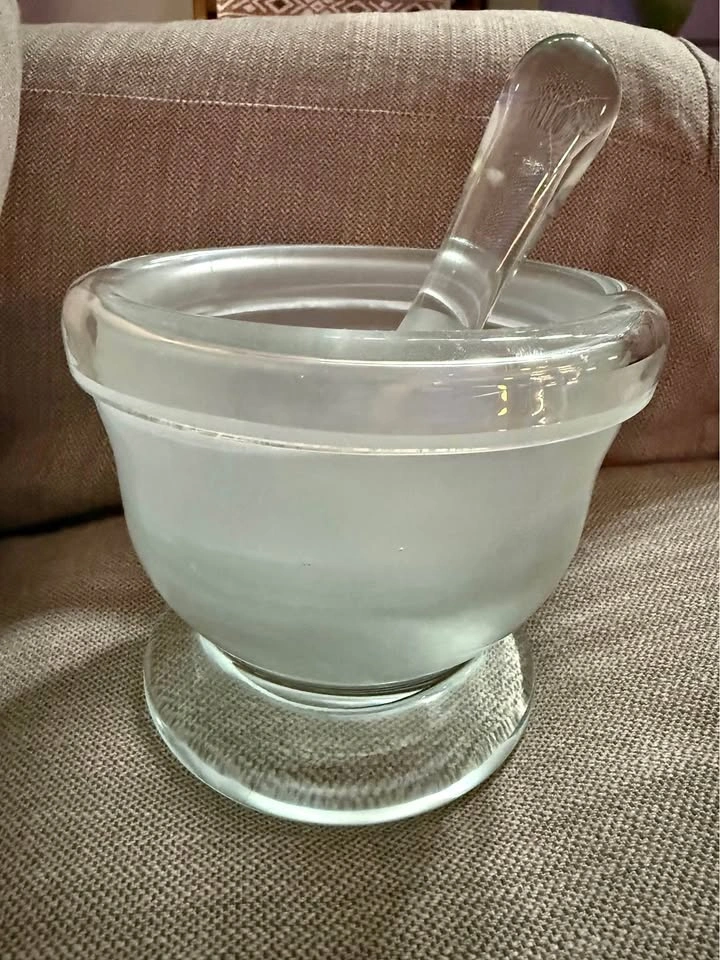 Heavy glass mortar and pestle