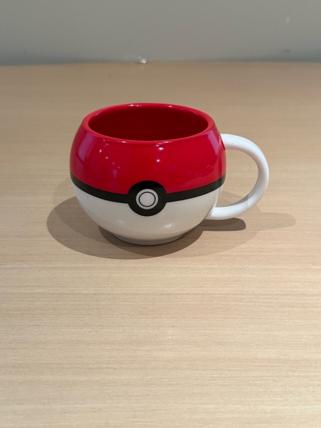 Pokémon Poké Ball Ceramic Mug