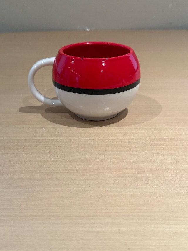 Pokémon Poké Ball Ceramic Mug - photo 3
