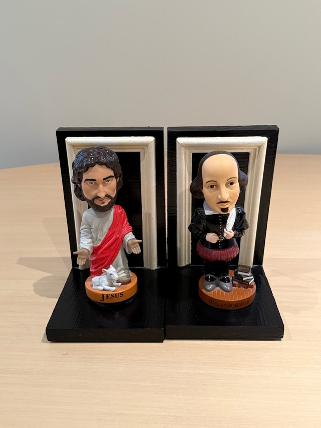 Jesus and William Shakespeare Bookends