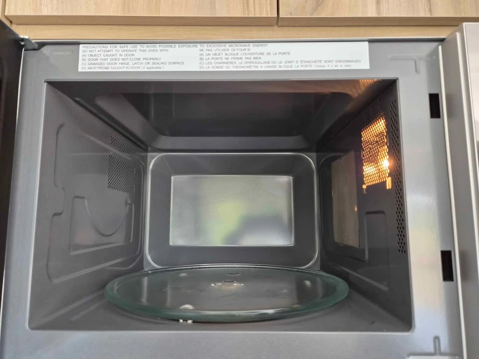 Westinghouse 30L Digital Microwave Oven - photo 3
