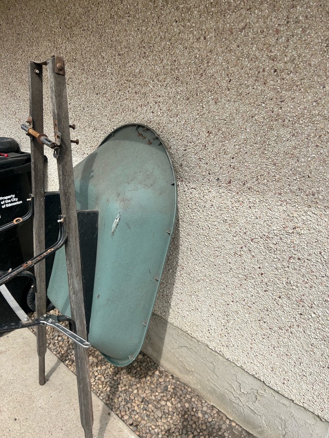wheelbarrow