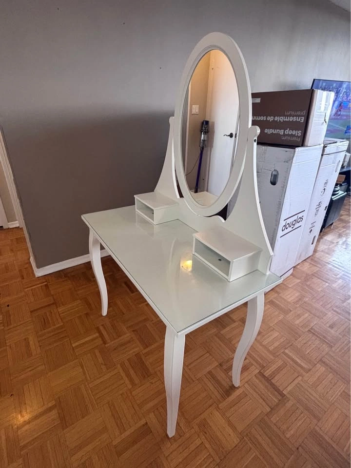IKEA HEMNES Dressing Table with Mirror - photo 4