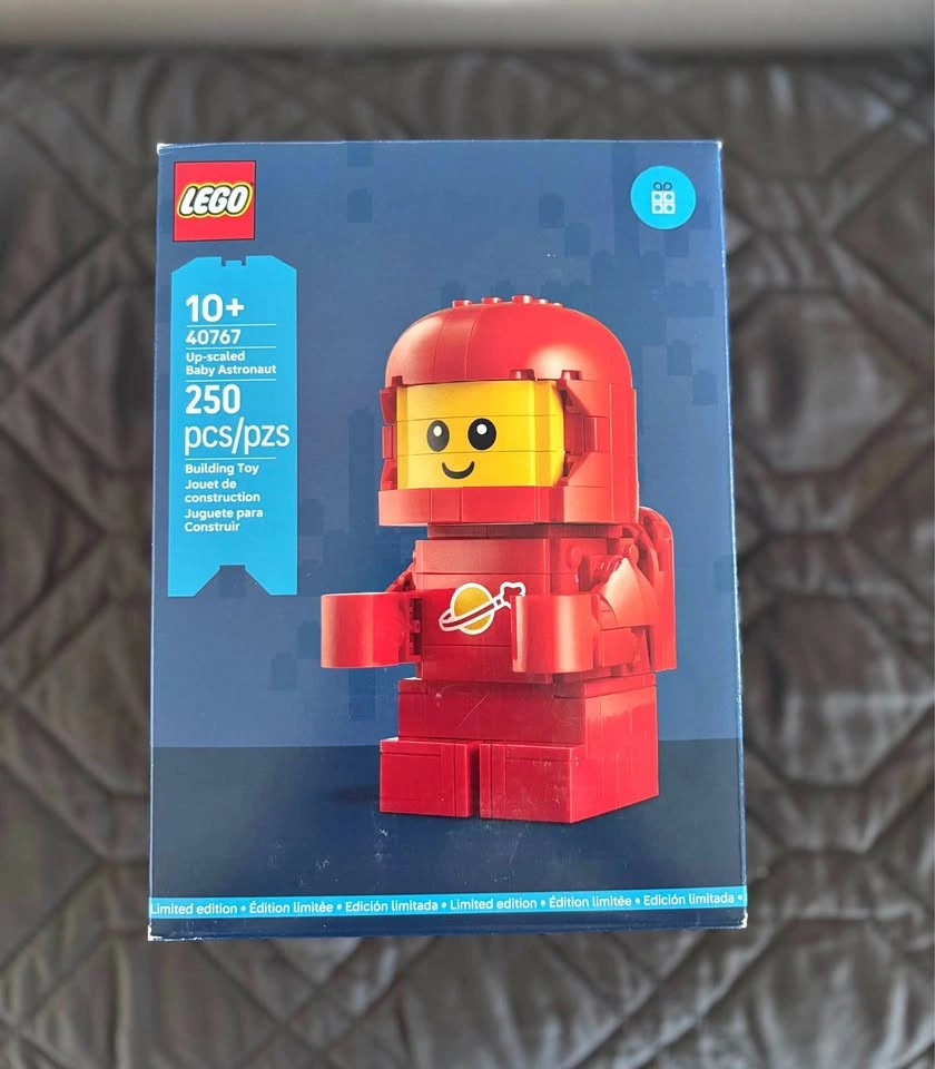 LEGO 40767 Up-scaled Baby Astronaut