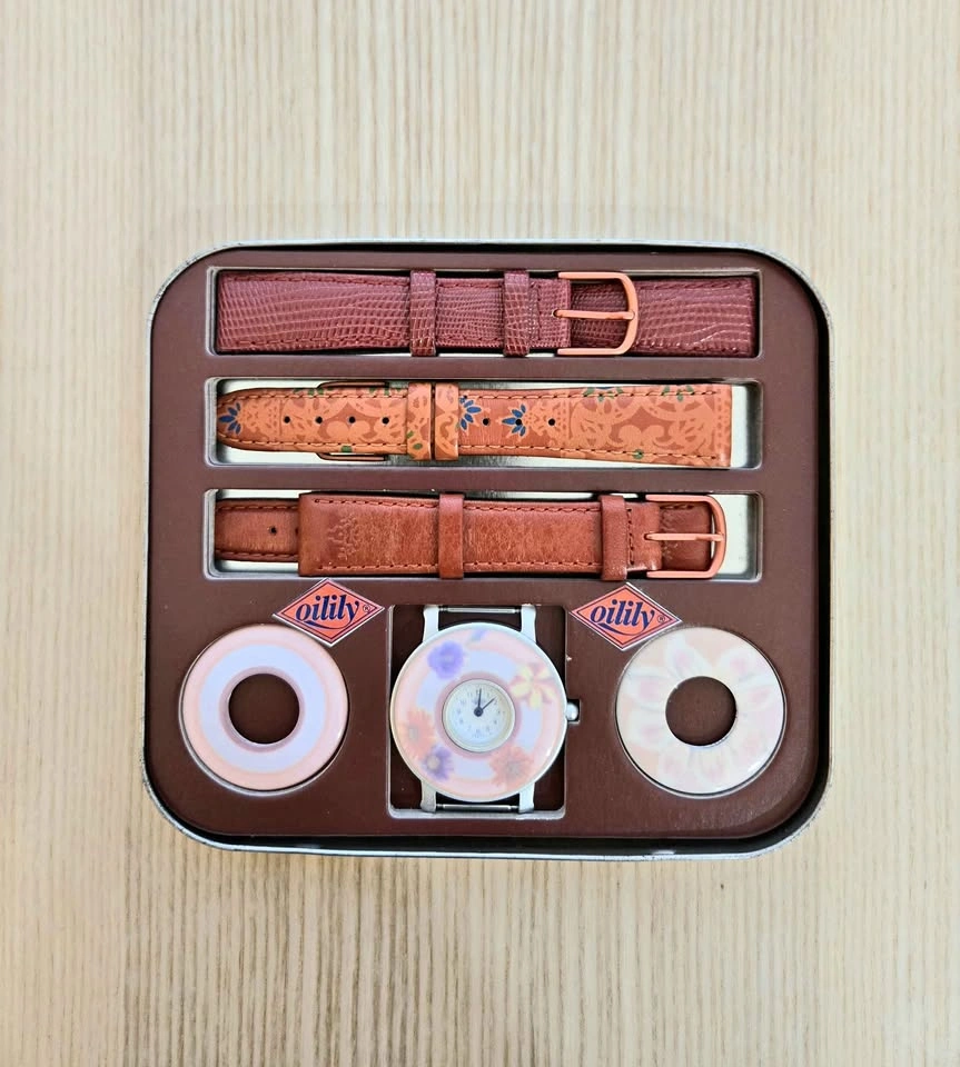 Oilily Watch Set with Interchangeable Straps and Bezels