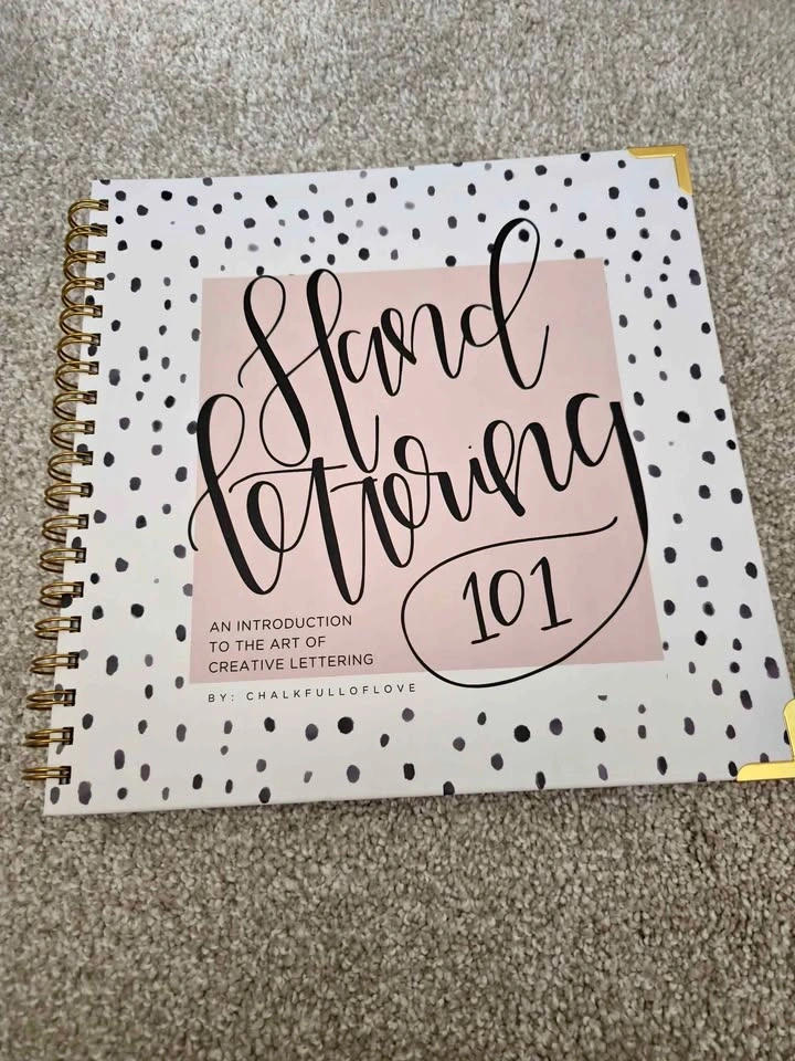 Hand Lettering 101 Instructional Book