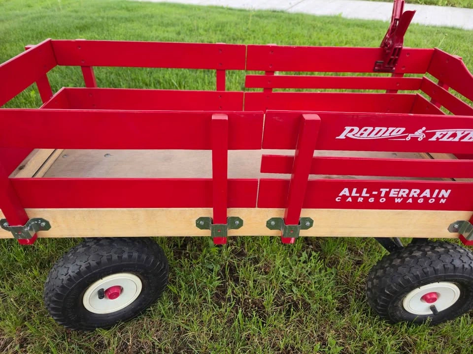 Beautiful Radio Flyer All Terrain Kids Wagon - photo 2