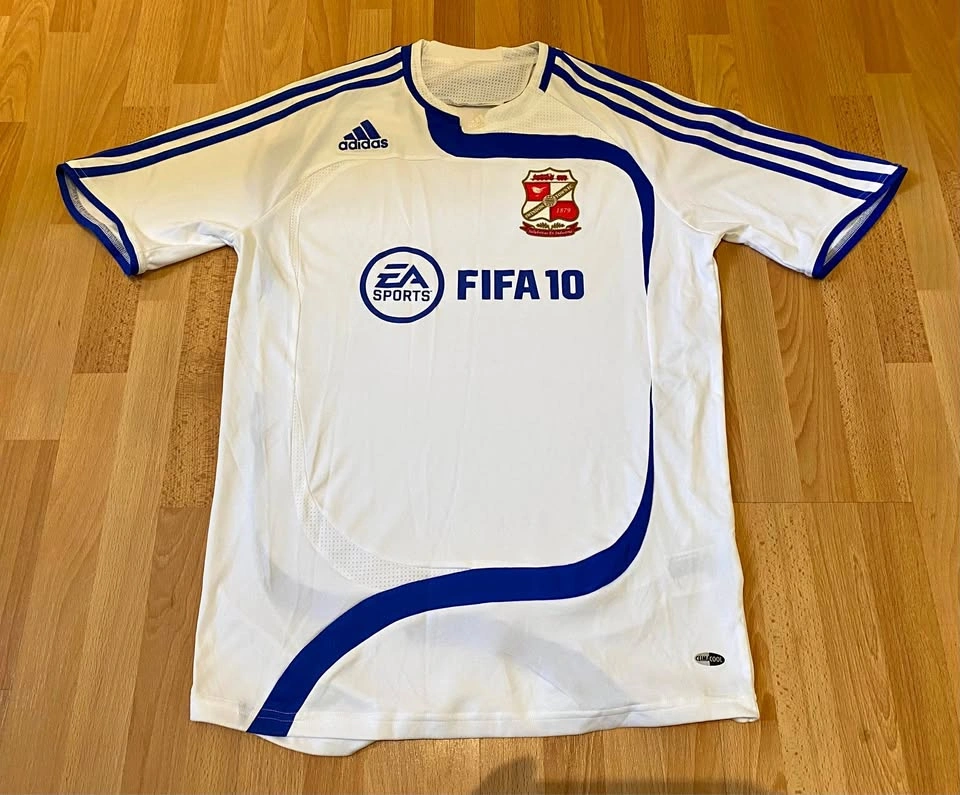 Swindon Town 2009/2010 Away Jersey (Small)