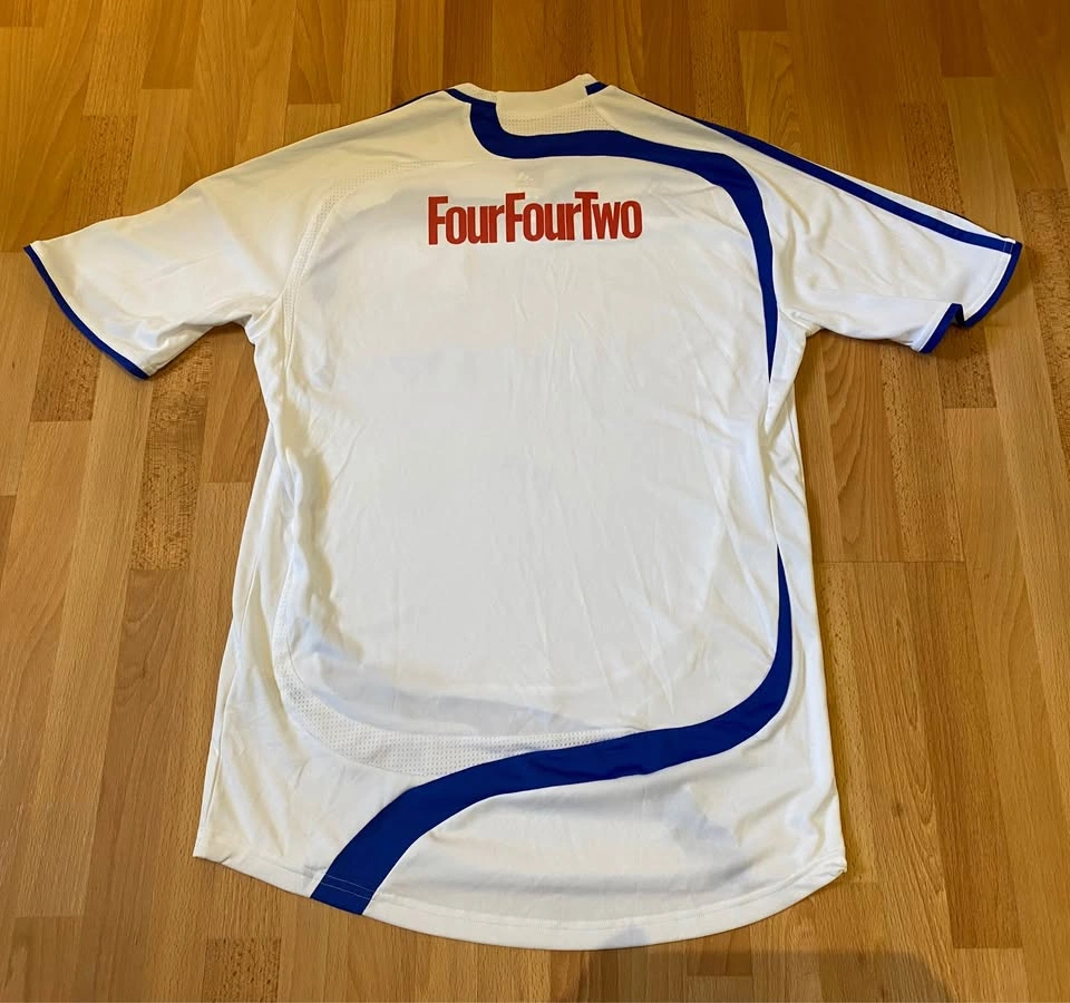 Swindon Town 2009/2010 Away Jersey (Small) - photo 3