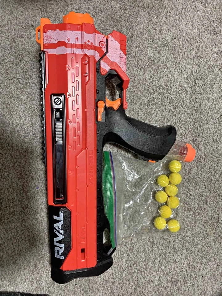 Nerf Rival XVll-700 Blaster