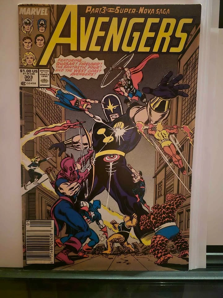 Marvel The Avengers Comic Book Lot - photo 5