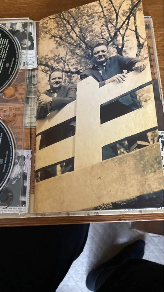 The Stanley Brothers CD Boxed Set - photo 3