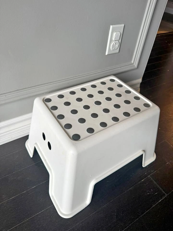 IKEA Bolmen Step Stool