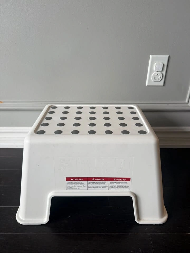 IKEA Bolmen Step Stool - photo 2