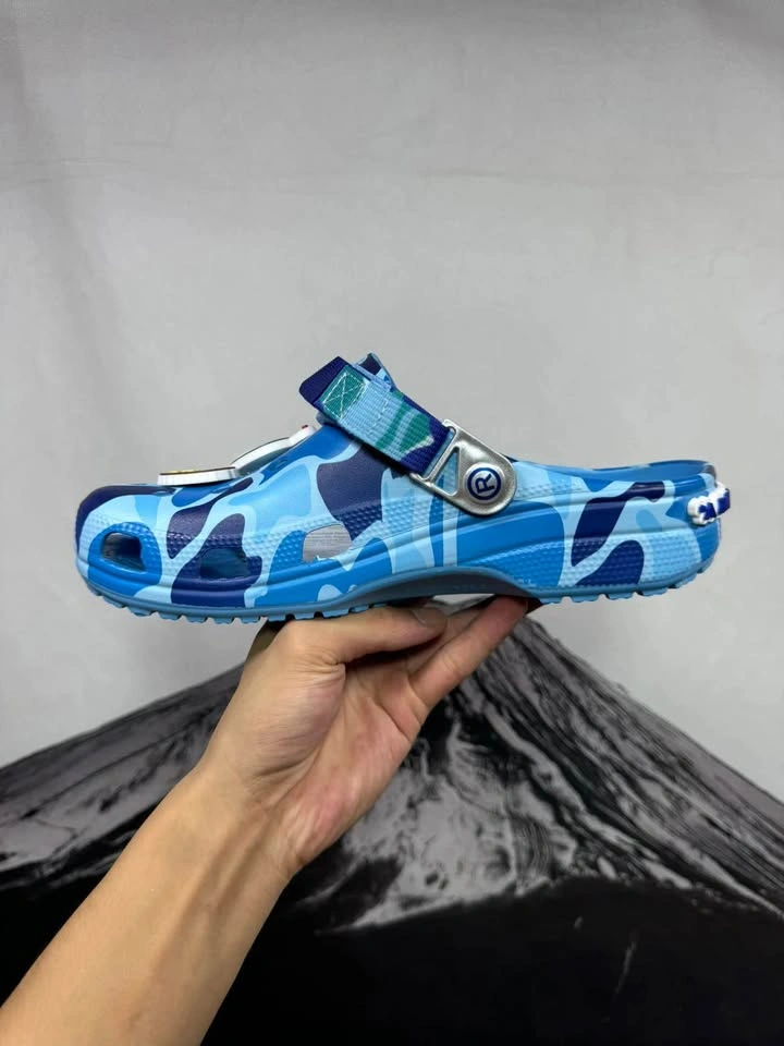 Crocs x BAPE Classic Clog Blue Camo (No Box Cheaper) - photo 4