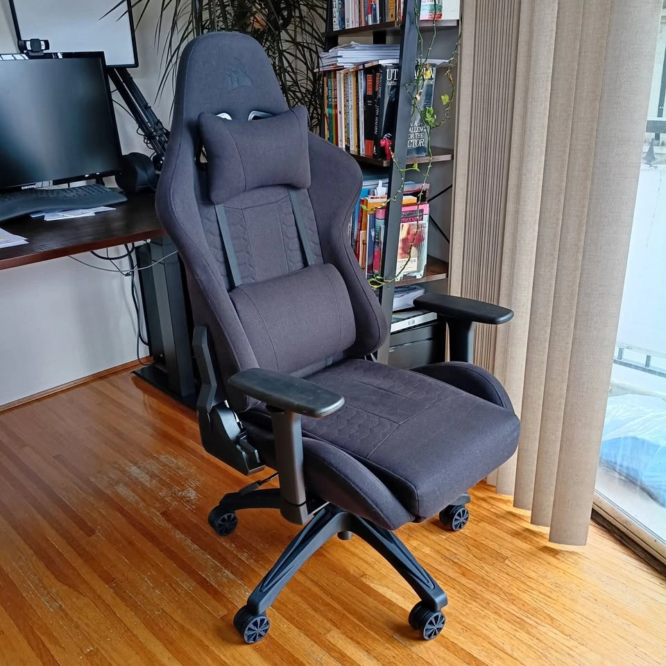 Corsair TC100 Relaxed Ergonomic Gaming Chair Office Chair