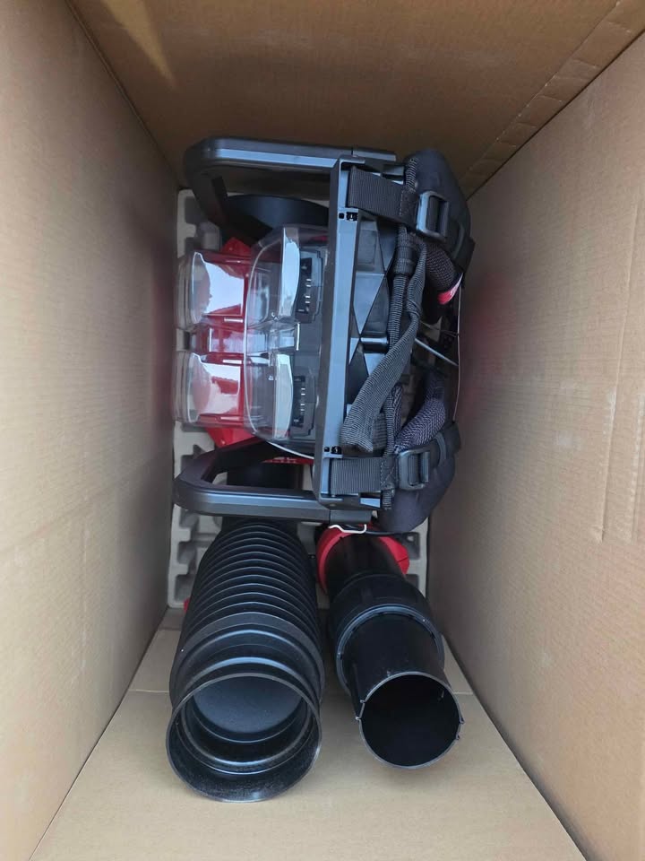 Milwaukee M18 FUEL Backpack Leaf Blower - NEW - photo 4