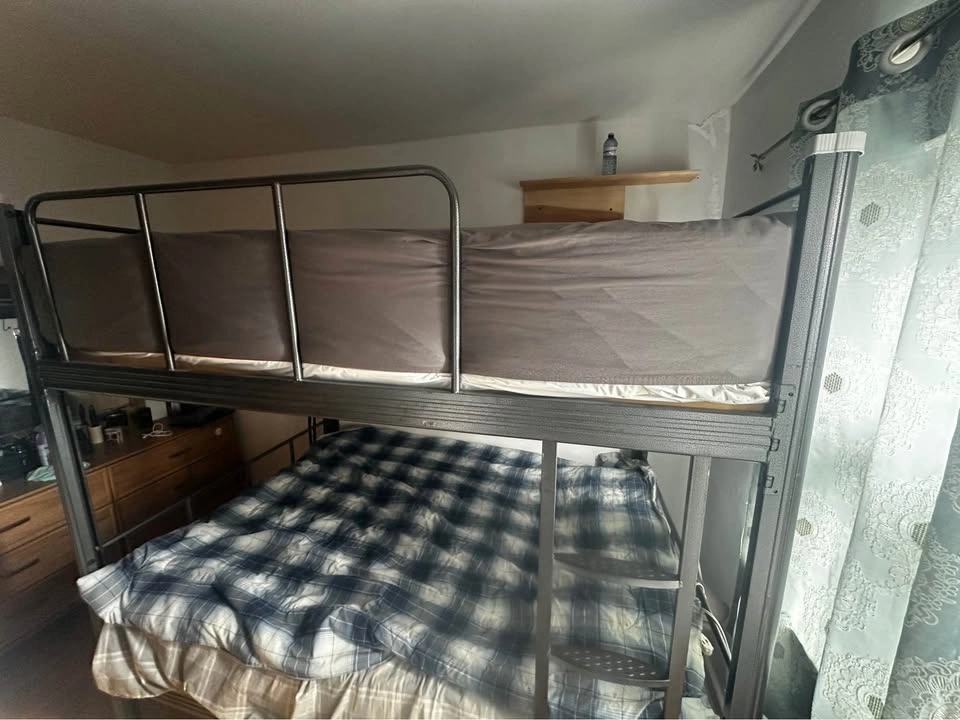 Metal Bunk Bed - photo 3