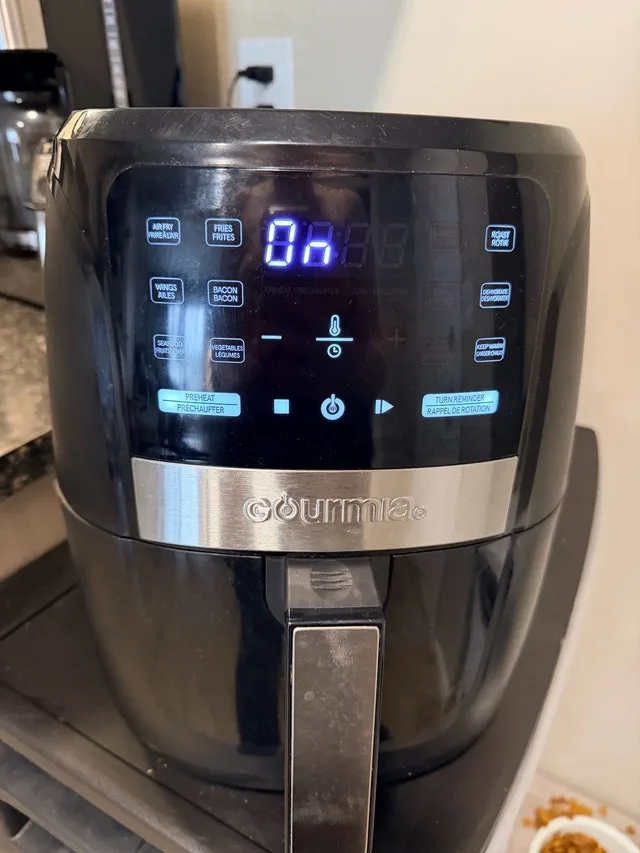 Gourmia Air Fryer - photo 2