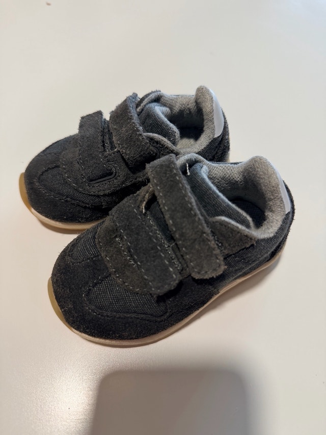 Zara Baby Shoes - Size 18 - photo 2